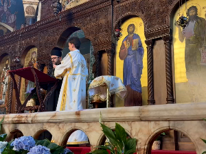 Васкрс у Великој Британији, хиљаде верника у Цркви Светог Саве у Лондону