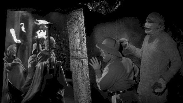 Абот и Костело срећу мумију