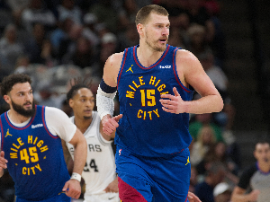 Јокић ипак испунио коту за МВП кандидата, Денвер слављем над Спарсима 