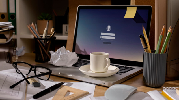 Шефови: АИ повећава продуктивност - радници: више бесмисленог посла