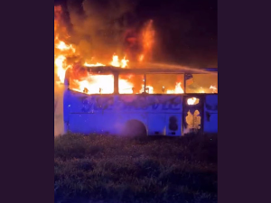 Јаћимовићу запаљен аутобус; Полиција: Радимо на расветљавању случаја