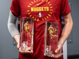 Јокић с новим трофејима у рукама - витрине још богатије