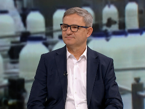 Министар Гламочић: Производња млека расте, све више у легалним токовима; четири милијарде за премије