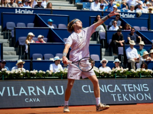 Међедовић близу финала у Барселони, Рубљову ипак припао тесан меч