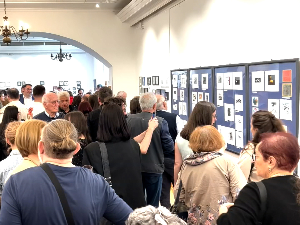 У Горњем Милановцу oтворен Међународни бијенале уметности минијатуре