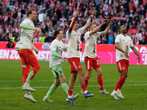 Бајерн поново освојио Бундеслигу, фокус се пребацује на Лигу шампиона