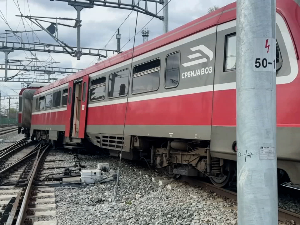 Воз искочио из шина код Суботице, обустављен железнички саобраћај ка Сегедину