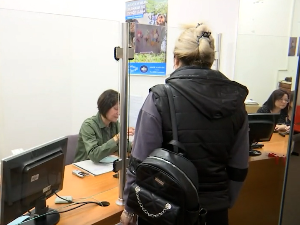 Енергетски угрожени купци – зашто неке локалне самоуправе и даље наплаћују таксе на захтеве