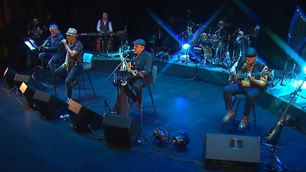 Звучни зид – Галија