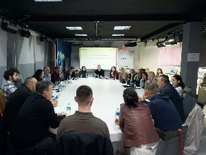 Грађани на форуму у Косовској Митровици пријавили озбиљне препреке у приступу документацији