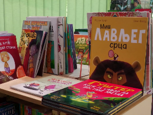 На Светски дан књиге - колико читамо и да ли смо прихватили нове формате писане речи?