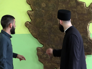 Из Трстеника до Косова и Метохије – рељеф Србије са 33 манастира као дар школама