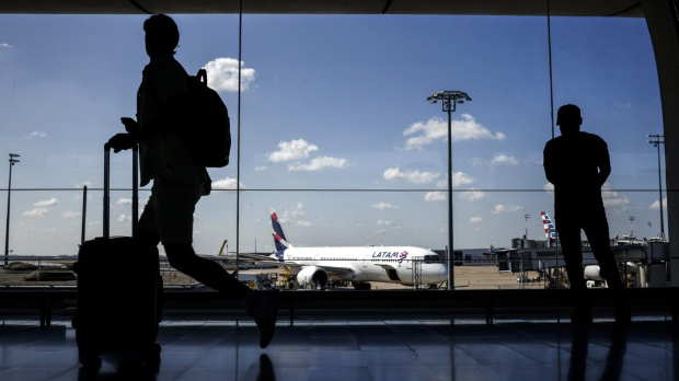 Манипулисали метеоролошким сензорима на париском аеродрому како би добијали опкладе