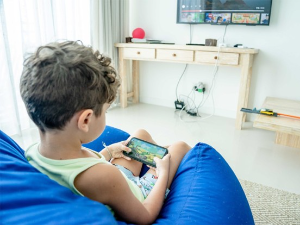 Јутарњи програм из три студија