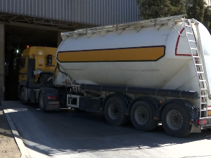 Шта о предлогу да "Титан цементара" из Косјерића као енергент почне да корсити отпад, кажу чланови локалног парламента, а шта грађани?