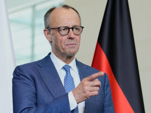 Мерц "руши наде" Зеленском: Украјина ће можда морати да се одрекне дела територије – пут ка ЕУ условљен уступцима