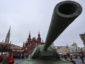 Песков: Одсуство војне технике на паради за Дан победе због терористичке претње