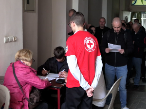 Стотине Шапчана дало крв у борби за живот тешко повређеног младића на ауто-путу Шабац-Рума