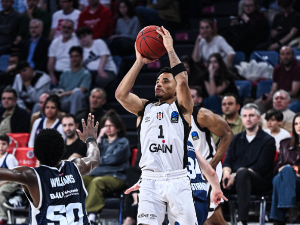 Алимпијевић у финалу Еврокупа са Бешикташом, варнице поквариле славље