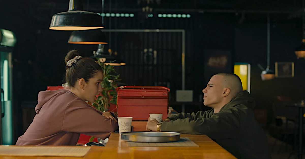 У клинчу,  2C, 8-30