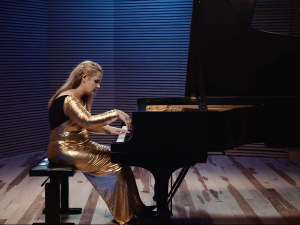 Пијанизми балкана – Ирис Елези