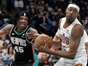 Скоро 300 поена у мечу Кливленда и Мемфиса, Гризлиси изједначили рекорд лиге по броју убачених тројки