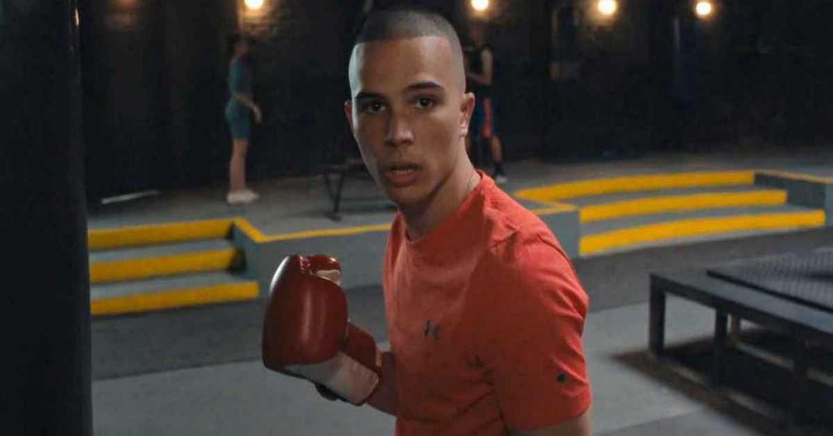 У клинчу, 1С 23-30     