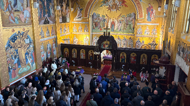 Бескрајни плави круг: Ускрс у дијаспори и византологија код нас и у свету