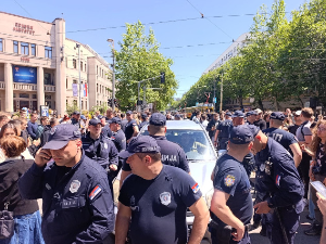 Инциденти код Правног факултета, возилом оборен мушкарац током блокаде раскрснице