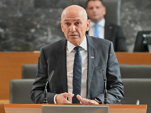 Јанез Јанша изабран за мандатара за састав нове словеначке владе