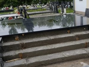 Уклоњен споменик са усташким симболима у Модрану код Дервенте