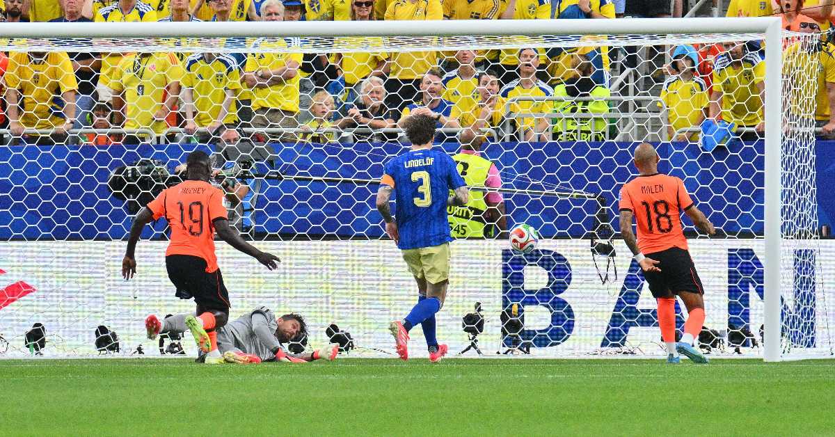 "Петарда" Холандије против Шведске за прво место у групи