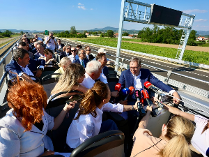 Свечано отворена деоница ауто-пута Адрани-Прељина; Вучић: Наплата путарине од 1. јула