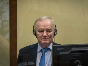 Син Ратка Младића: Мом оцу је мало боље, прегледаће га српски неуропсихијатар