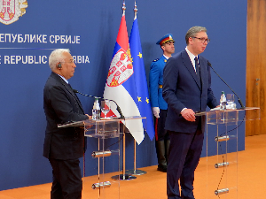 Председник Вучић са Костом: Одличан и садржајан разговор о будућности односа Србије и ЕУ