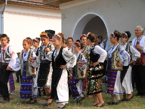 Коловођо, ногом крени – Румунске народне игре из Војводине