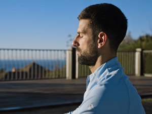 "Тип који квари журку" - објављен трејлер за филм: "Новак Ђоковић: Зимски вук"