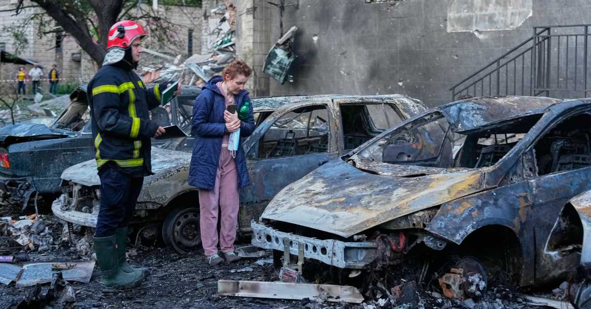 Кијев у пламену, Зеленски објавио снимак; Москва: Погодили смо војну индустрију и логистику