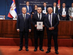 Уручени уговори за подршку неразвијеним општинама вредни 87 милиона динара