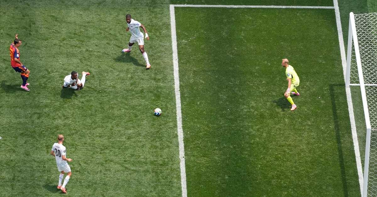 Шпанија рутински до осмине финала, Аустрија дала све од себе