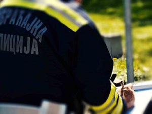 Три прекршаја у једној вожњи – мотоциклиста у Панчеву возио без кациге, пијан и под дејством кокаина