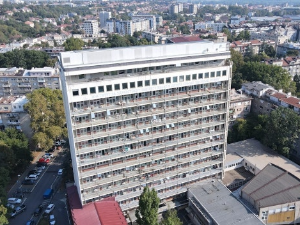 Повређени дечак из чачанске болнице превезен у Институт за мајку и дете у Београду
