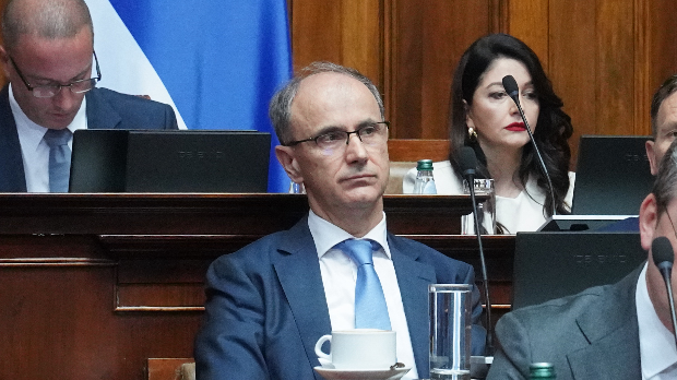 Ванредна седница Скупштине о неповерењу Влади Србије – утврђен кворум, расправа у току