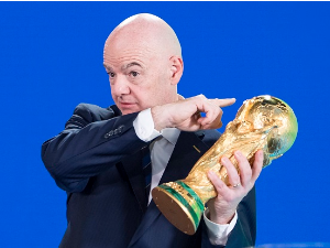 Инфантинов план "пукао" за четири дана: Фифа усред ноћи повукла идеју о продаји Мундијала