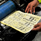 Како препознати фалсификат – једноставан тест који сваки грађанин може да уради