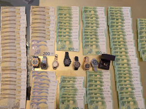 Ухапшен због сумње да је преварио фирму из Јордана за 403 милиона динара - заплењени "бентли", сатови, новац