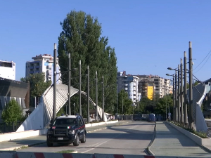 Мост на Ибру и две безбедносне реалности – може ли одлука Кфора да се промени или одложи