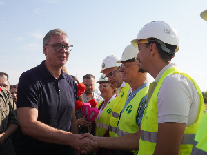 Српска економија стабилна и наставља да расте