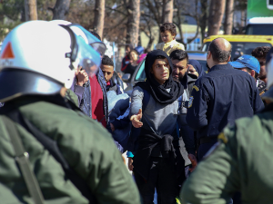 Сукоб миграната и полиције у прихватном центру у северној Грчкој, 17 ухапшених
