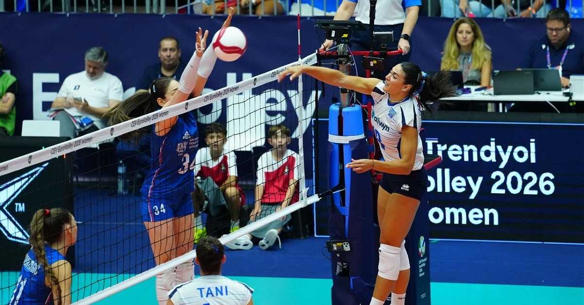 Србија победила Грчку и са првог места у групи прошла у нокаут фазу Европског првенства